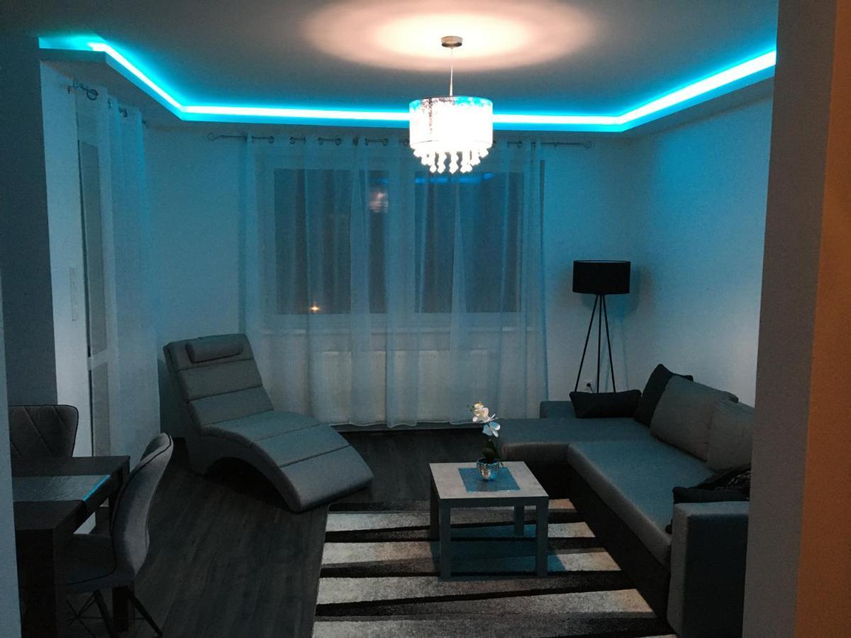 Queen Apartman Debrecen Bagian luar foto