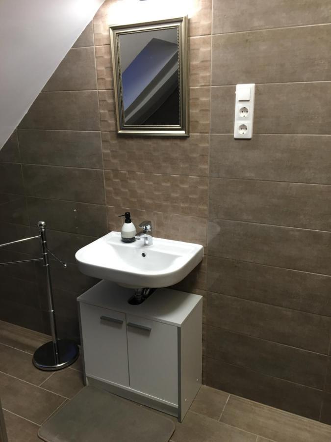 Queen Apartman Debrecen Bagian luar foto